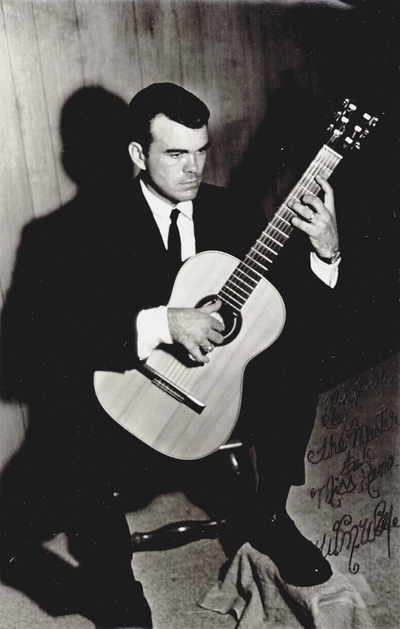 Warren M. Wolfe, guitarist who performed John Jacob Niles' music