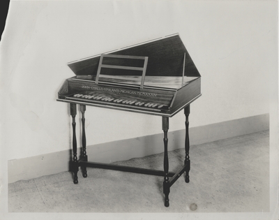 Harpsichord at Boot Hill Farm made by dulcimer maker John Challis of Michigan in 1934