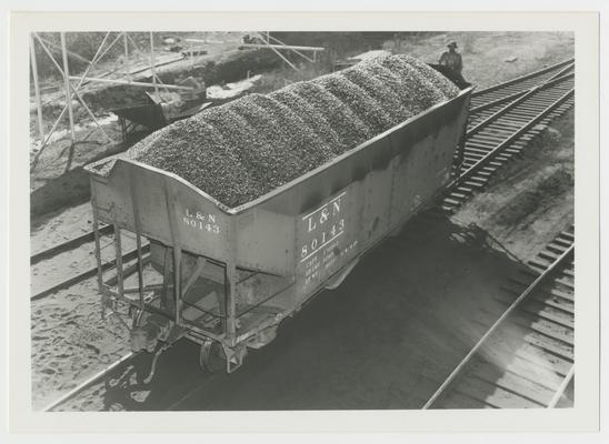 Elkhorn Jellico Coal Company; Sapphire Mine, Camp Branch - view of Louisville & Nashville coal car