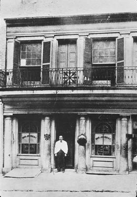 Gron's Confectionary - Note on slide: North Mill Street