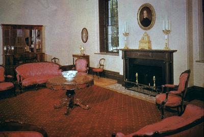 Old State House (Old State Capitol Building) - Note on slide: Committee Room