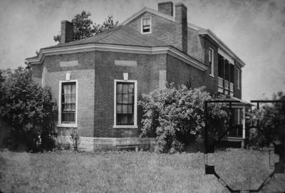 La Chamiere des Prairies - Note on slide: Existing original pavilion and plan