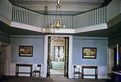 Monticello - Note on slide: Entrance hall