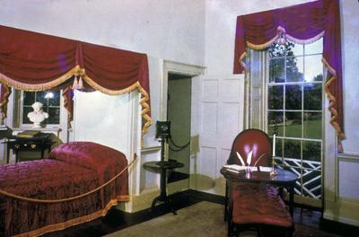 Monticello - Note on slide: Interior view, Jefferson's bedroom