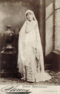 Sarah Bernhardt; Photographer: Sarony; New York