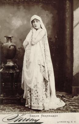 Sarah Bernhardt; Photographer: Sarony; New York