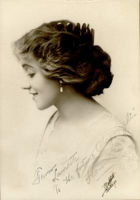 Olive May,                          From Laurette to 'the future Playwright' Henriett; Photographer: Moffitt; Chicago