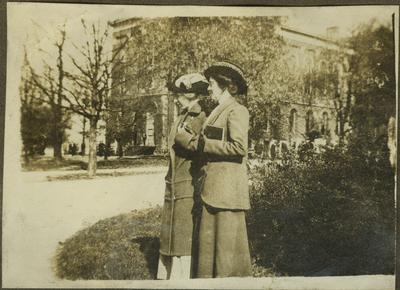 Elizabeth Madox Roberts and Lucia Clark Markham on the campus of Univeristy of Kentucky