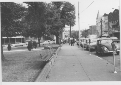 Series S-84-M2: Harrodsburg, in front of the court house