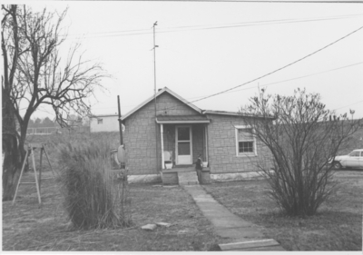 Series S- S6: Taylorsville (Ky.), low-income house with young boy