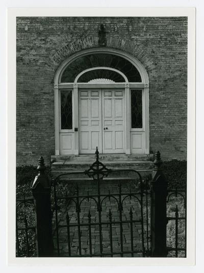 Federal style door of the Hunt-Morgan House