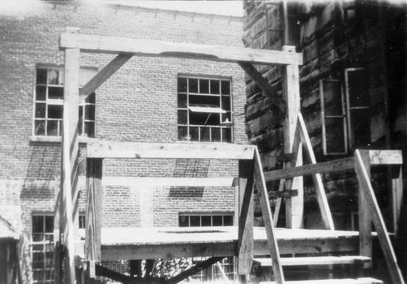 Gallows: Fayette Co. Jail