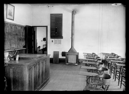 Mining engineering lecture room, stove with pipe