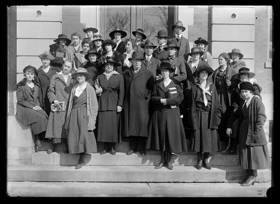 Horace Mann Literary Society, Cotton Noe in center, Elmer Weldon, president