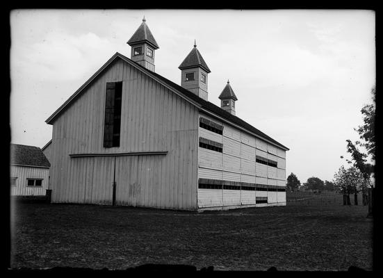 Experiment Station barn