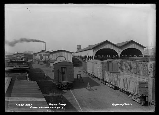 Chattanooga, general view of shops