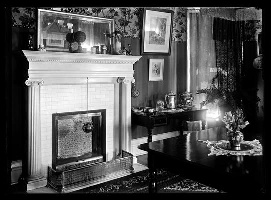 Dining room, mantel detail