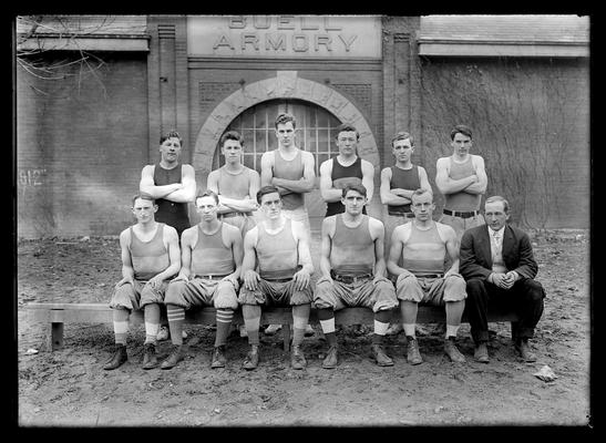 Basketball squad, manager Meadors