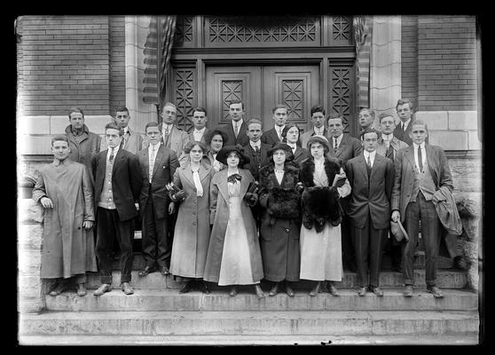 Louisville Club, steps of Carnegie Library