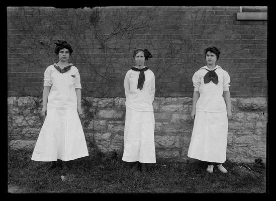 Florence Hughes, Natalie Wood, Elsie Heller, basketball players