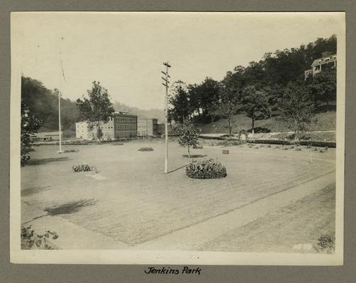 Title handwritten on photograph mounting: Jenkins Park