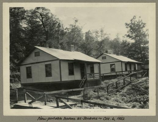 Title handwritten on photograph mounting: New portable house at Jenkins