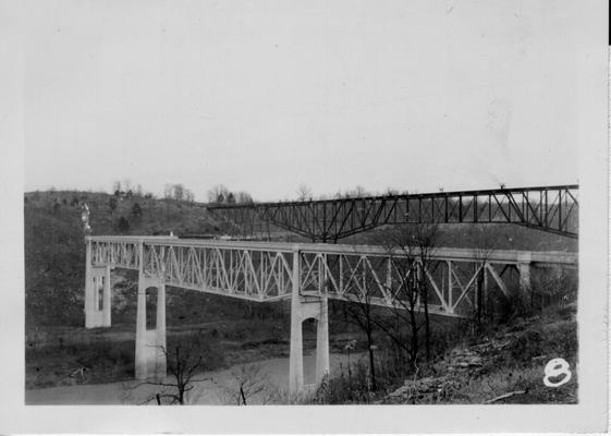 Highway and railroad bridge over Kentucky River at Tyrone, Ky., 1940