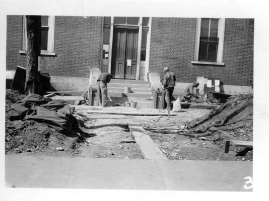 Courthouse being repaired by WPA