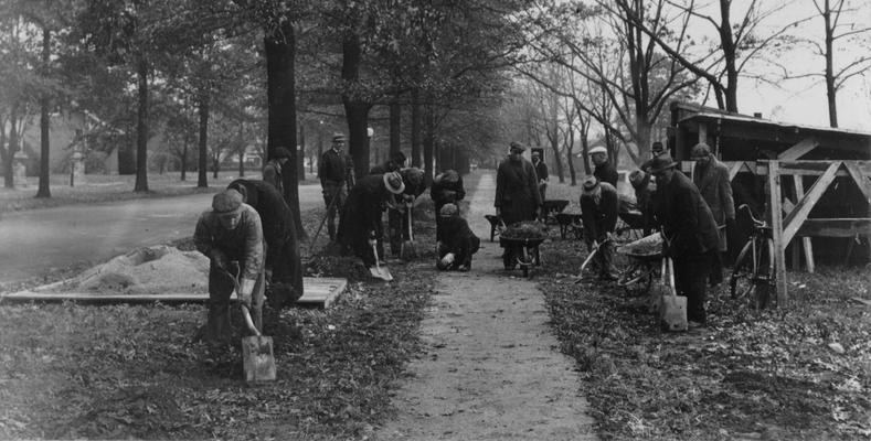 Project #100 District 6: Project No. 100 is construction of sidewalks along driveways of the Louisville Park System. Constructing sidewalk on Algonquin Parkway