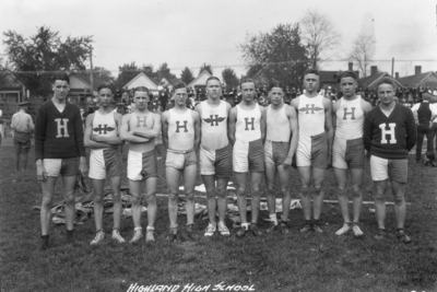 High school track team, Highland High School, Fort Thomas