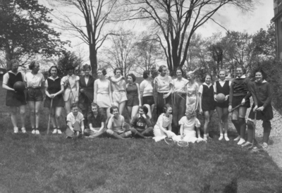 Women's athletics, group photograph (field hockey, basketball, baseball, volleyball, archery, tennis)