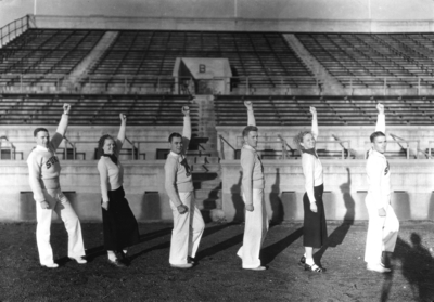 Cheerleaders, two women and four men