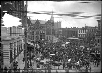 Court Day; scene of crowd on Cheapside