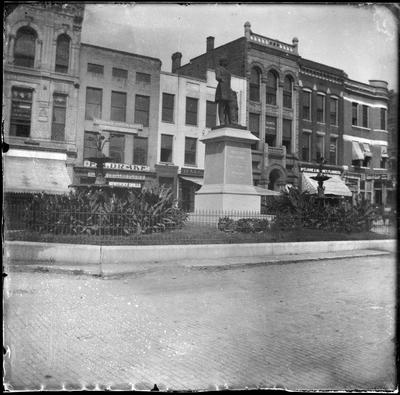 Breckenridge Monument;                          Breckenridge // Monument // Court House Square handwritten on envelope