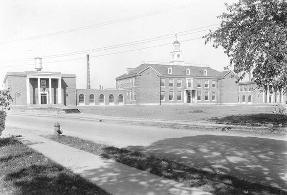 Education Buildings / Taylor Hall