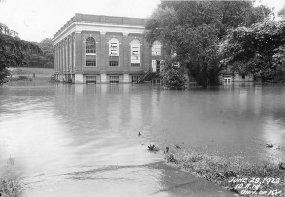 Alumni Gymnasium, Lexington Flood, South Limestone campus entrance covered, June 28, 1928