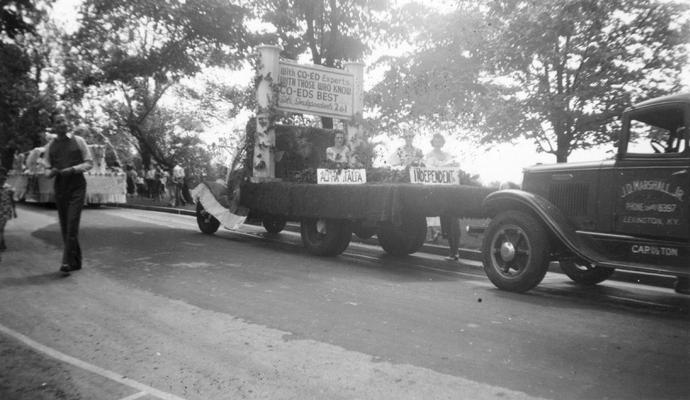 May Day Parade, Independent students' truck float