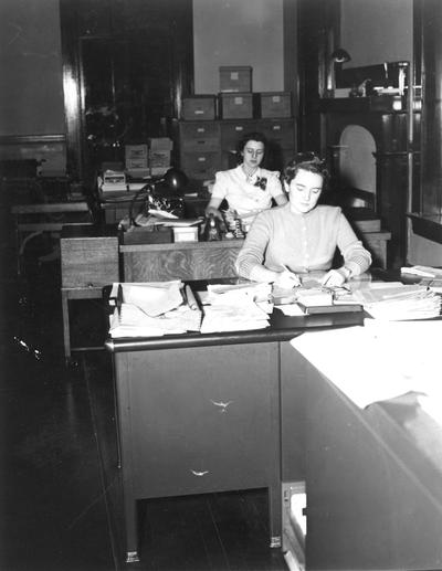 Class Registration Office, 1941