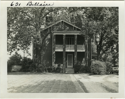 631 Bellaire. Built for Daniel Holsted in 1814