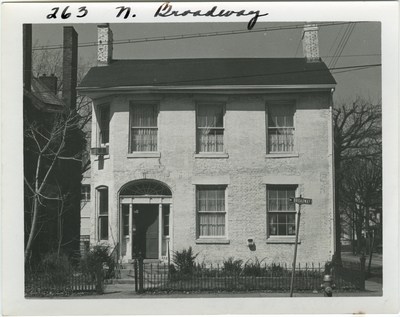 263 North Broadway. May have been built for Persickless Scott in 1840