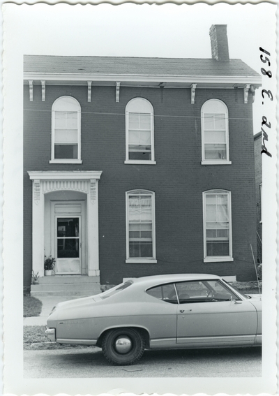 158 East 2nd [Second] street. Built in 1828 by John Wirt. In 1866 his heirs sold the house to Moses Spencer