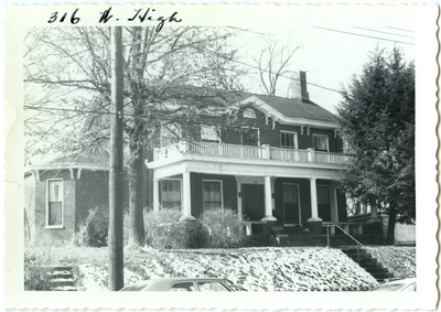 316 West High street, left side view. Built for John Lowman in 1808