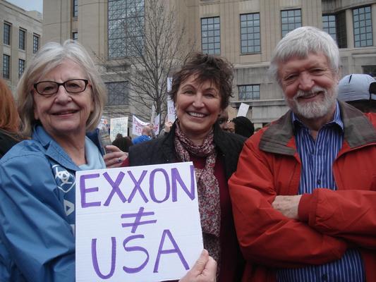 Women's March in Lexington, Kentucky, photographs taken by Diane Arnson Svarlien