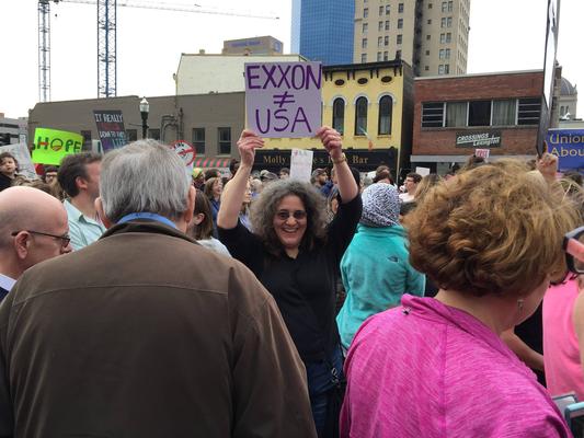 Women's March in Lexington, Kentucky, photographs taken by Diane Arnson Svarlien