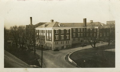 Universal Service Photograph, University of Kentucky Kastle Hall