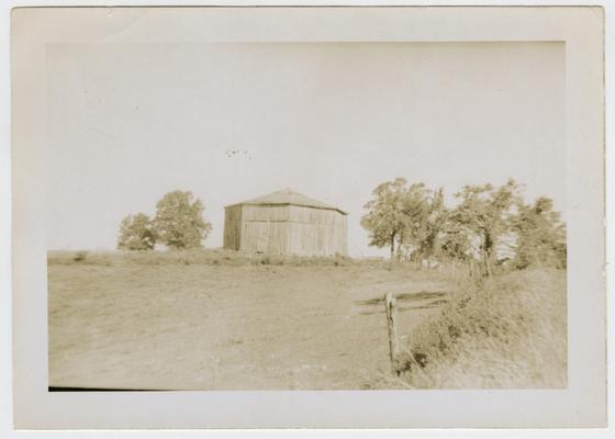 Octagonal Barn near Sinai, Kentucky off of U.S. Highway 62 in Anderson County