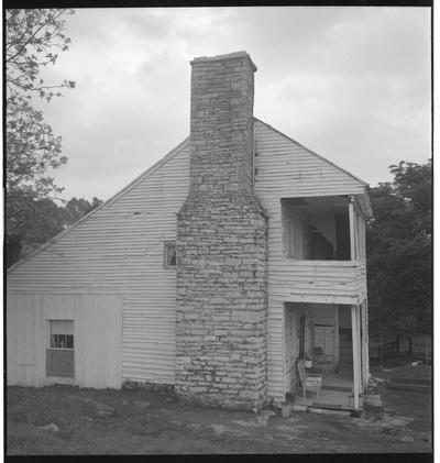 Samuel Hutton Log House, Mrs. William Collins, Clifton Road, Anderson County, Kentucky