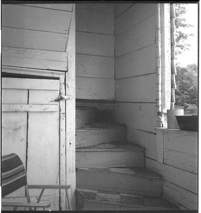 Samuel Hutton Log House, Mrs. William Collins, Clifton Road, Anderson County, Kentucky