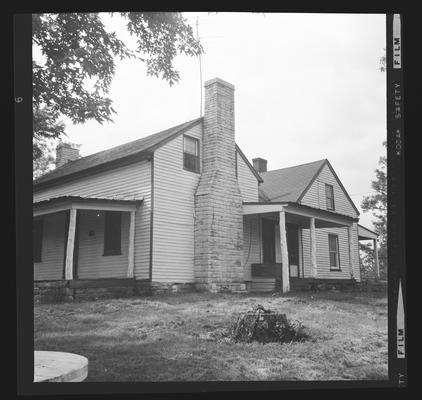 General Charles Scott House, Soard Ferry Road, Woodford County, Kentucky. Owned by Mrs. Duncan Hamilton, Billy Baker is her son-in-law