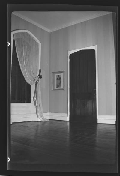 Dining room at Ingleside, built in 1852, demolished 1964, Lexington, Kentucky in Fayette County